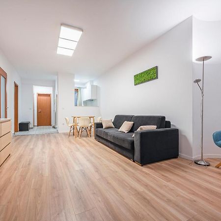 Modern Apartment With Garage Budapest Exterior foto