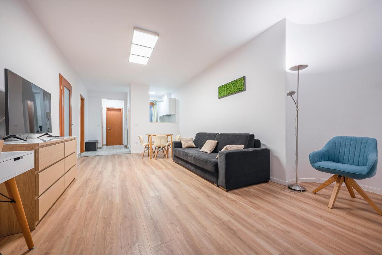 Modern Apartment With Garage Budapest Exterior foto